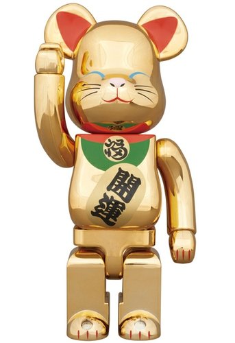 Maneki Neko Be@rbrick 400% - Beckoning Cat Gold figure, produced by Medicom Toy. Front view.