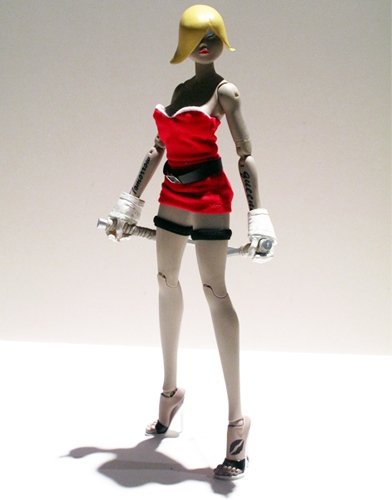 XMAS Girl figure by Keithing (Keith Poon). Front view.