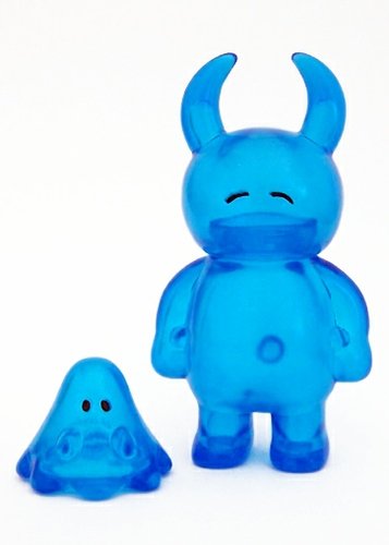Uamou & Boo - Happy - Clear Blue figure by Ayako Takagi, produced by Uamou. Front view.