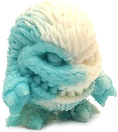 Critters Inspired Mini Figure - Deep Dish figure by Amazing Zectron Aka Plastic Soul, produced by Man-E Toys. Front view.