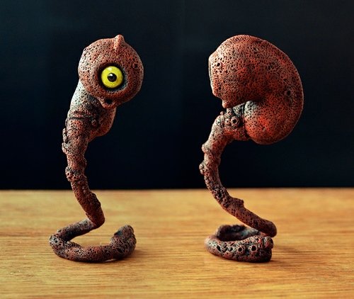 Embryo red version figure by Macomix. Front view.