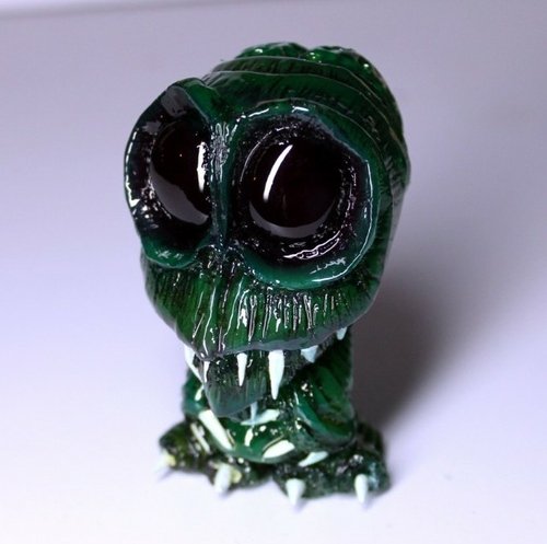 Species: 246 aka “Ben” figure by Dubose Art, produced by Dubose Art. Front view.