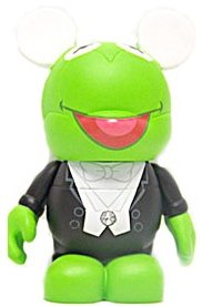 Kermit the Frog - Chase figure by Monty Maldovan, produced by Disney. Front view.
