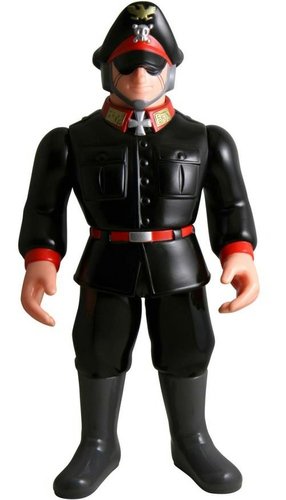 Brocken Jr. figure, produced by Five Star Toy. Front view.