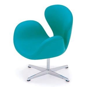 Swan Chair figure by Arne Jacobsen, produced by Reac Japan. Front view.