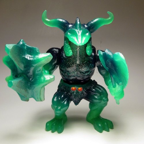 The Emerald Spectre figure by Monstrehero, produced by Monstrehero. Front view.