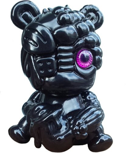Mutant Bearos figure by Realxhead X Goccodo, produced by Realxhead. Front view.