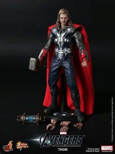 Thor figure by Yulli, produced by Hot Toys. Front view.