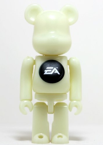 EA Sports Be@rbrick 100% figure, produced by Medicom Toy. Front view.