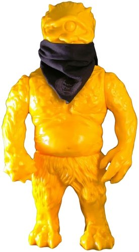 Ollie - Mellow Yellow figure by Lash, produced by Mutant Vinyl Hardcore. Front view.
