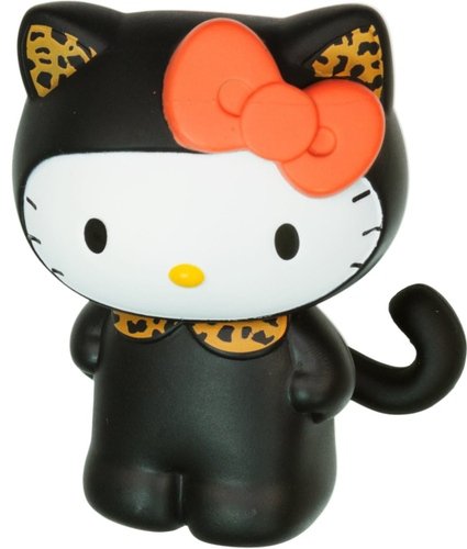 Hello Kitty Horror Mystery Minis - Black Cat figure by Sanrio, produced by Funko. Front view.