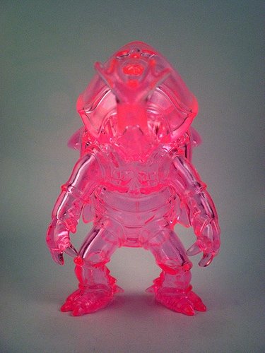 Beetlar - Clear Pink figure by Buster Call, produced by Buster Call. Front view.