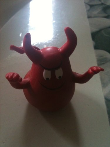 Barbapapa devil figure by Annette Tison, produced by Plastoy. Front view.