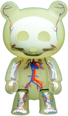 Visible ChungQee (GID) figure by Jason Freeny, produced by Toy2R. Front view.