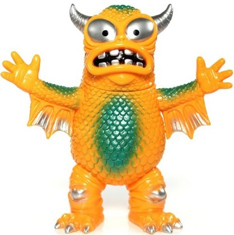 Greasebat - Toy Karma III figure by Jeff Lamm, produced by Monster Worship. Front view.