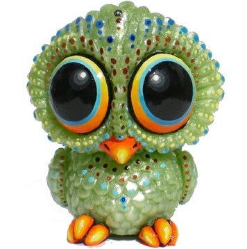 Baby Owl - Pearly Pale Green figure by Kathleen Voigt. Front view.