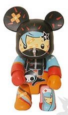 Sahara Qee 8 (Black) figure by Simone Legno (Tokidoki), produced by Toy2R. Front view.