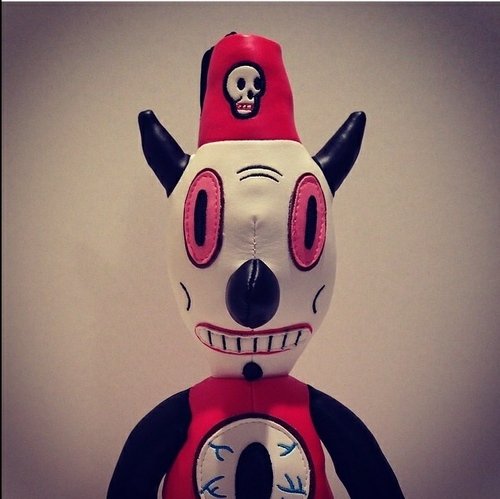 Toby - Mythical Creatures Kickstarter Exclusive figure by Gary Baseman. Front view.