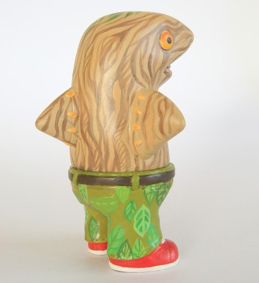 Treehouse figure by Wooden Wave. Side view.