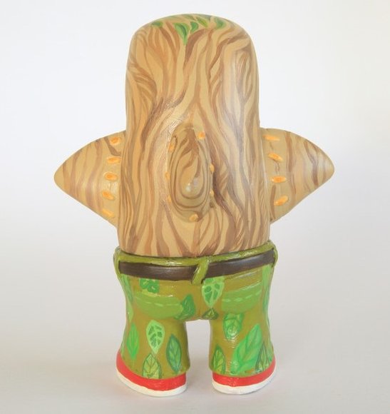 Treehouse figure by Wooden Wave. Back view.