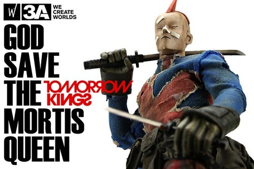 UKTK figure by Ashley Wood, produced by Threea. Detail view.