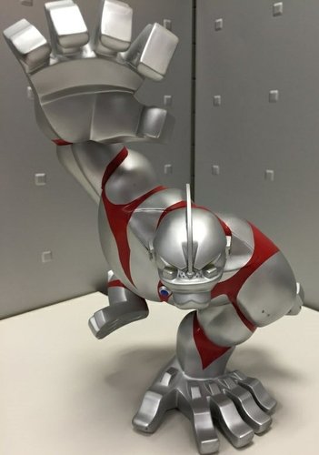 Ultraman figure, produced by Coarsetoys. Front view.