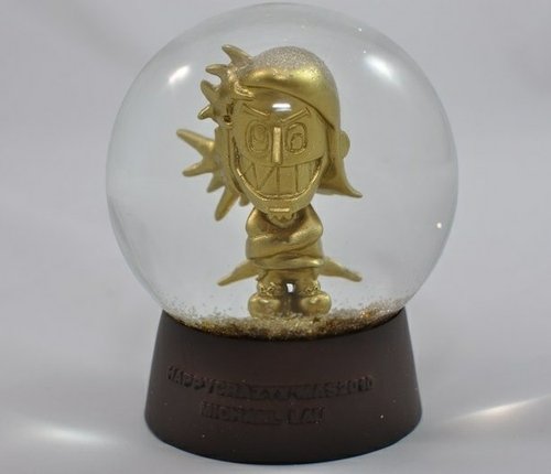 VIP Happy Christmas Xmas Snowglobe Golden Limited Ver. figure by Michael Lau, produced by Crazysmiles. Front view.