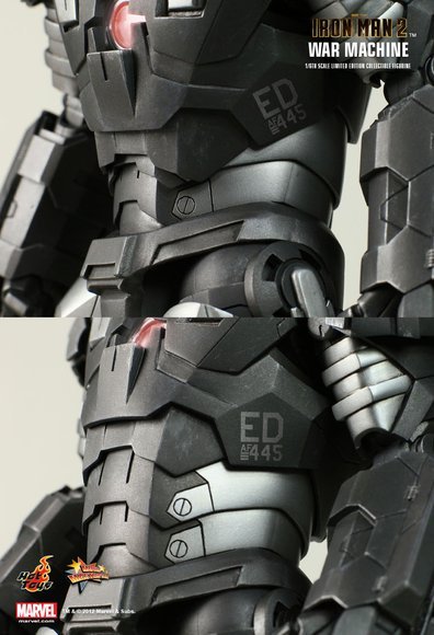 Warmachine figure by Jc. Hong, produced by Hot Toys. Detail view.
