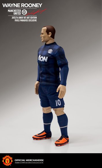 Wayne Rooney figure by Alan Ng, produced by Zcwo. Side view.