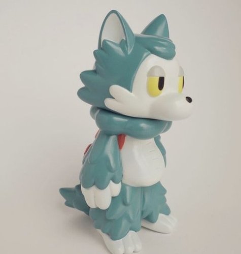 Wolf-kun figure by Kiriko Arai, produced by Fewmany. Front view.