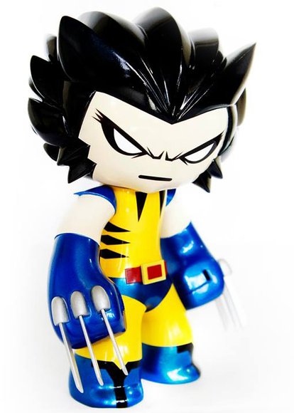 Wolverine figure by Rotobox. Side view.