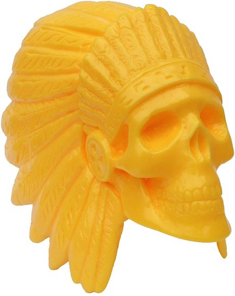 Yellow Skull Chief figure by Scumbags & Superstars. Front view.