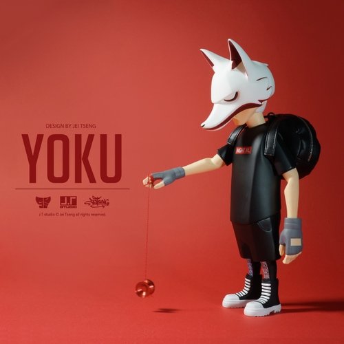 Yoku figure by Jei Tseng, produced by J.T Studio. Front view.