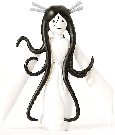 Yurei figure by Patricio Oliver (Po!), produced by Kidrobot. Front view.