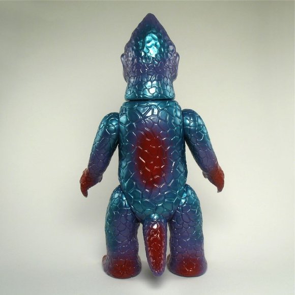 Zagoran - Purple, Metallic Blue, Red figure by Kiyoka Ikeda. Back view.