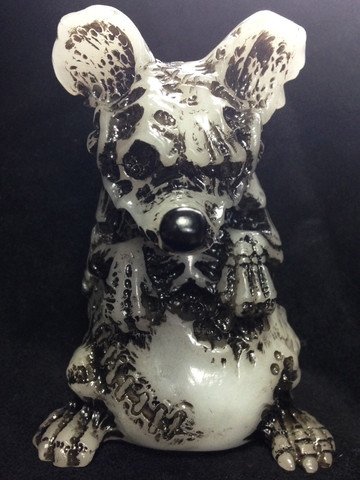 Zombie DobuRat - Milky/Black Rub figure by Undead Toys, produced by Undead Toys. Front view.